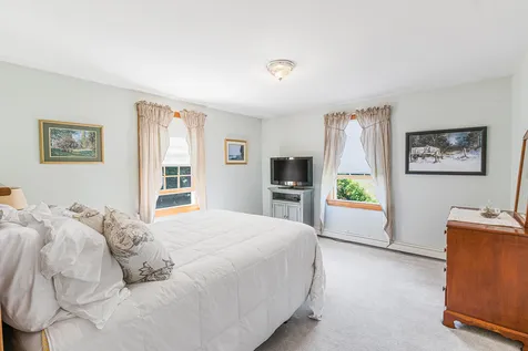 158 Carriage Road New Boston NH 03070