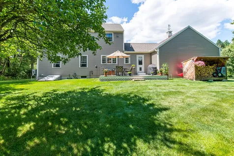 158 Carriage Road New Boston NH 03070