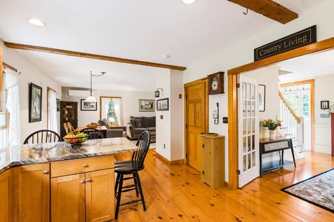 158 Carriage Road New Boston NH 03070