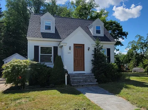 132 Mammoth Road Manchester NH 03109