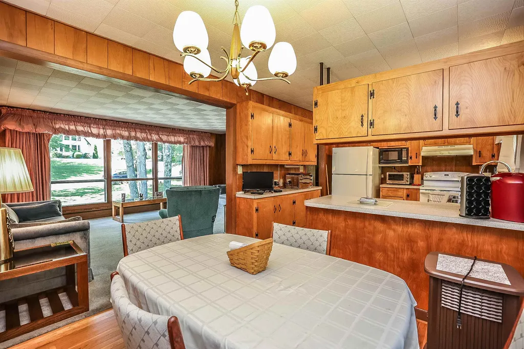 31 Prescott Heights Road Hooksett NH 03106