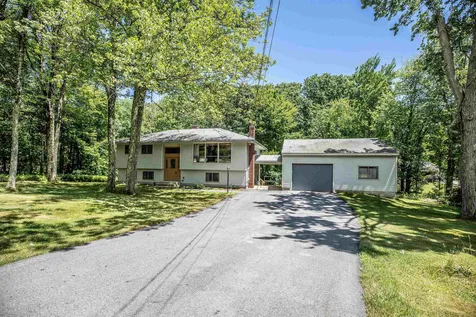 31 Prescott Heights Road Hooksett NH 03106