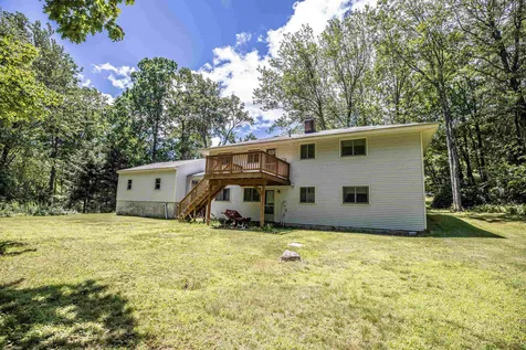 31 Prescott Heights Road Hooksett NH 03106