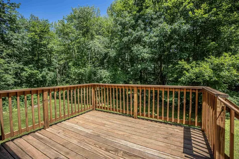 31 Prescott Heights Road Hooksett NH 03106