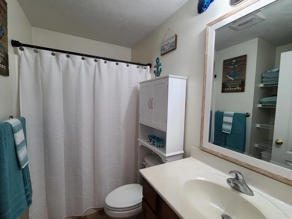 28 Owens Drive Swanzey NH 03446