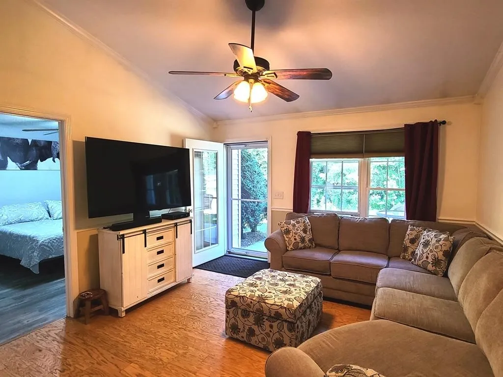 28 Owens Drive Swanzey NH 03446