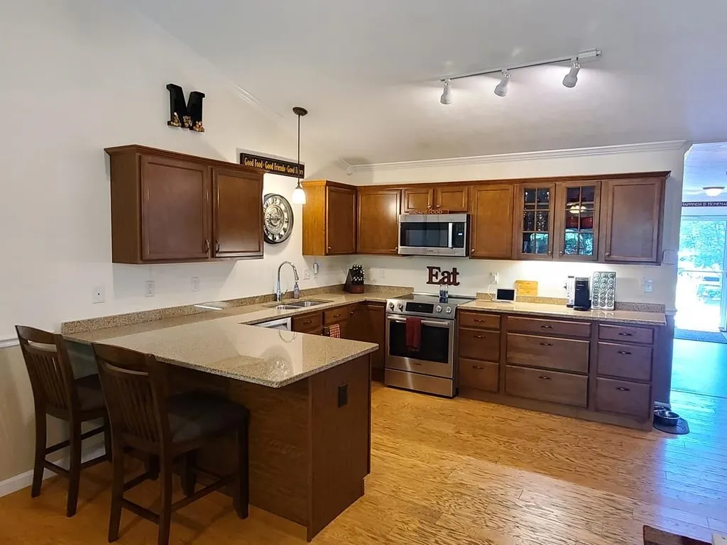 28 Owens Drive Swanzey NH 03446