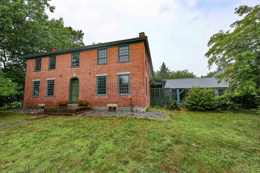 676 Western Avenue Henniker NH 03242