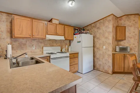 32 Acorn Lane Tamworth NH 03886