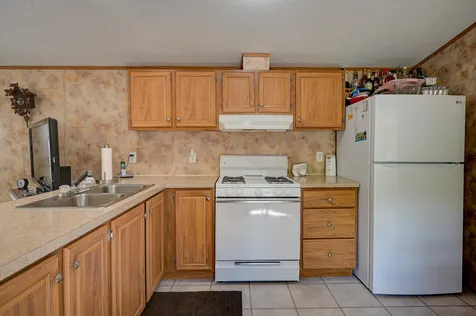32 Acorn Lane Tamworth NH 03886