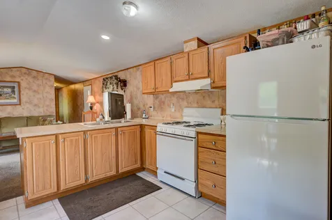 32 Acorn Lane Tamworth NH 03886