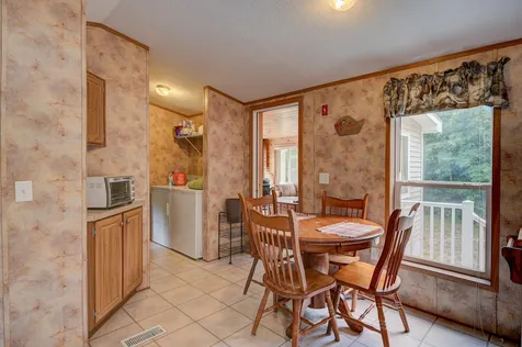 32 Acorn Lane Tamworth NH 03886