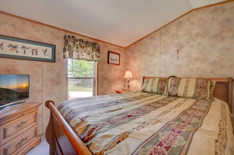 32 Acorn Lane Tamworth NH 03886