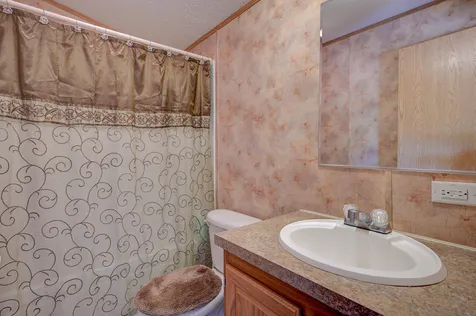 32 Acorn Lane Tamworth NH 03886