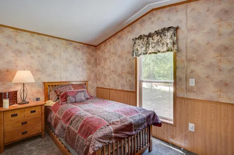 32 Acorn Lane Tamworth NH 03886