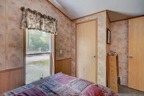 32 Acorn Lane Tamworth NH 03886