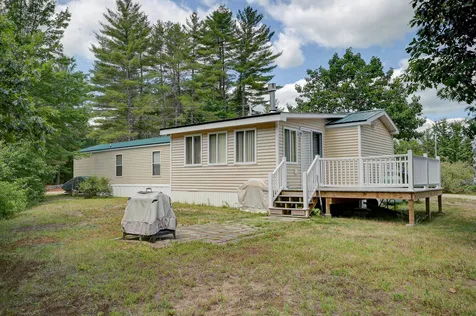 32 Acorn Lane Tamworth NH 03886