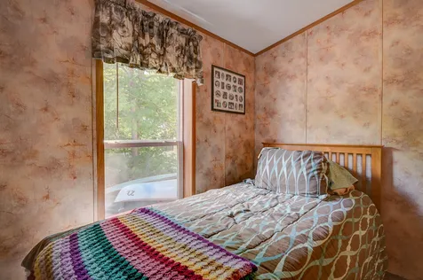 32 Acorn Lane Tamworth NH 03886