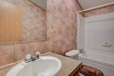 32 Acorn Lane Tamworth NH 03886