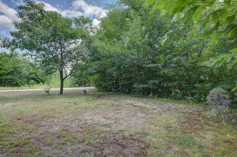 32 Acorn Lane Tamworth NH 03886