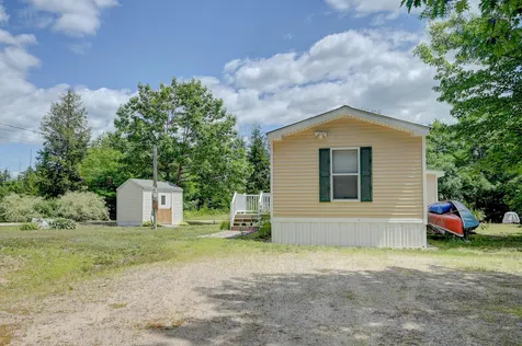 32 Acorn Lane Tamworth NH 03886