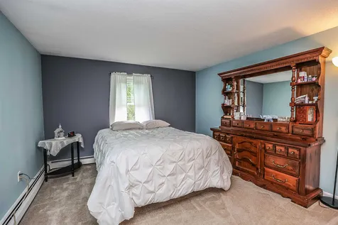 29 Garden Drive Litchfield NH 03052