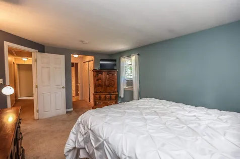 29 Garden Drive Litchfield NH 03052