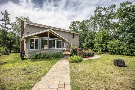 29 Garden Drive Litchfield NH 03052