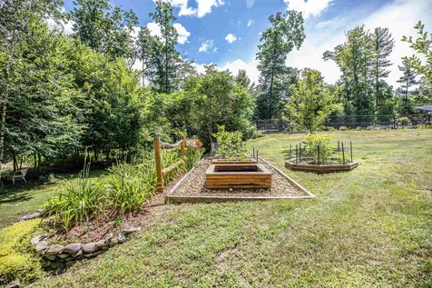 29 Garden Drive Litchfield NH 03052