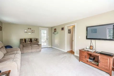 29 Garden Drive Litchfield NH 03052