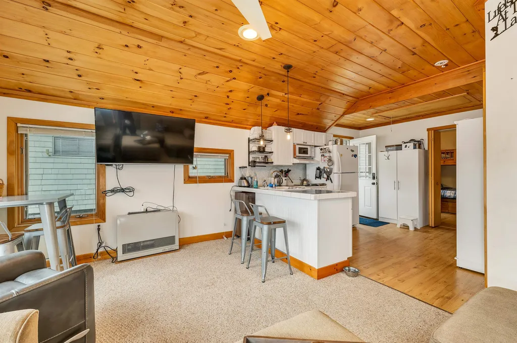 55 Lakeside Road Bristol NH 03222