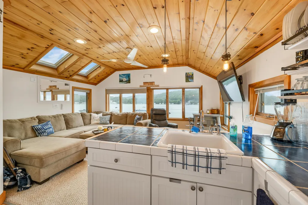 55 Lakeside Road Bristol NH 03222