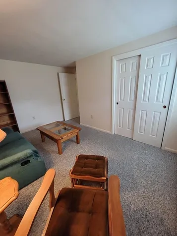 33b Apple Tree Drive Goffstown NH 03045