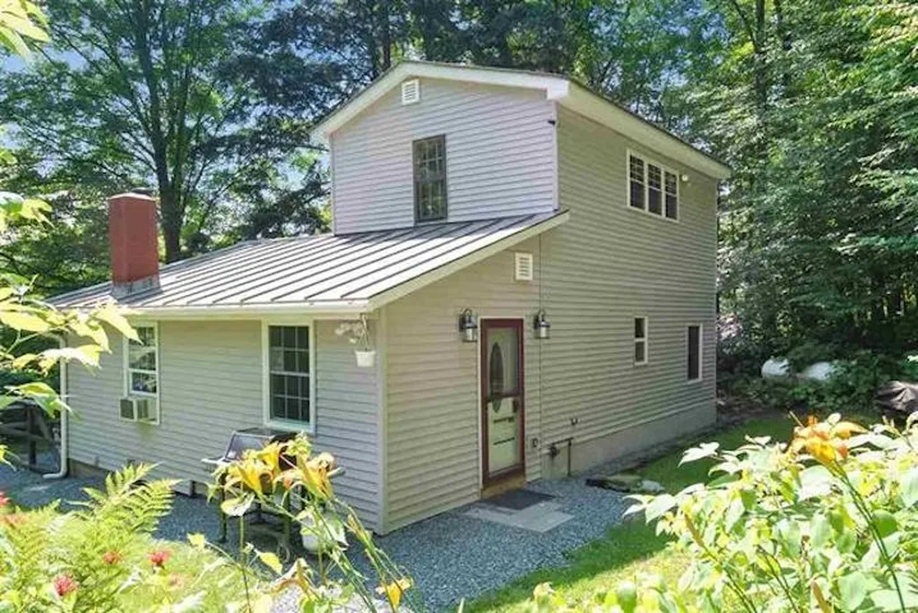 69 Belknap Lane Windsor VT 05089