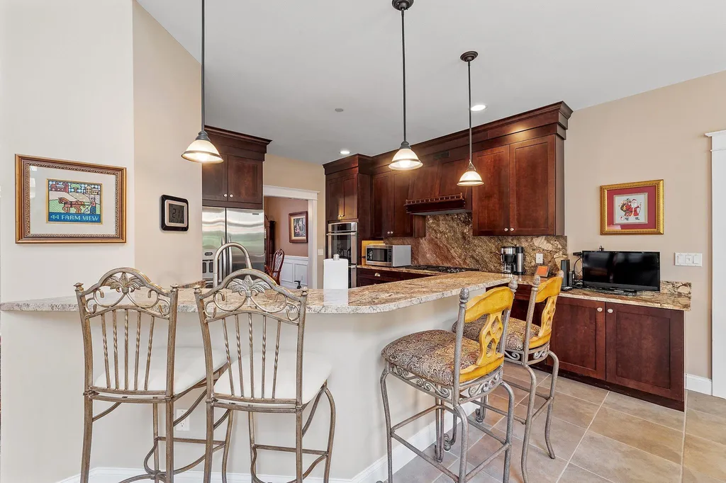 44 Farm View Lane Gilford NH 03249