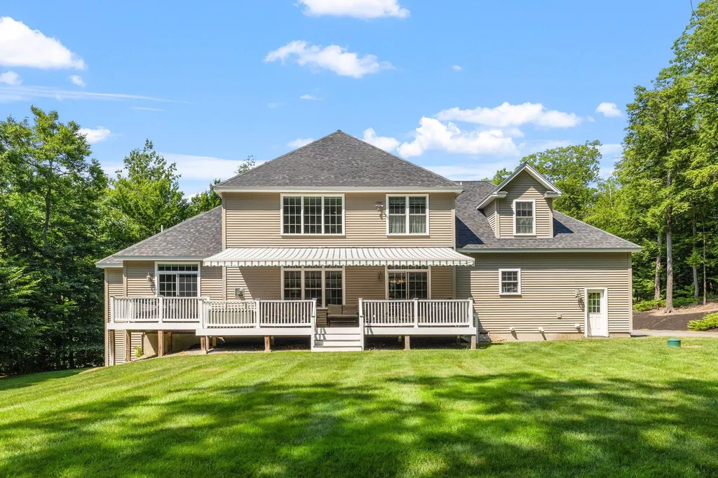 44 Farm View Lane Gilford NH 03249