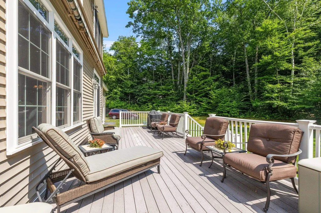 44 Farm View Lane Gilford NH 03249
