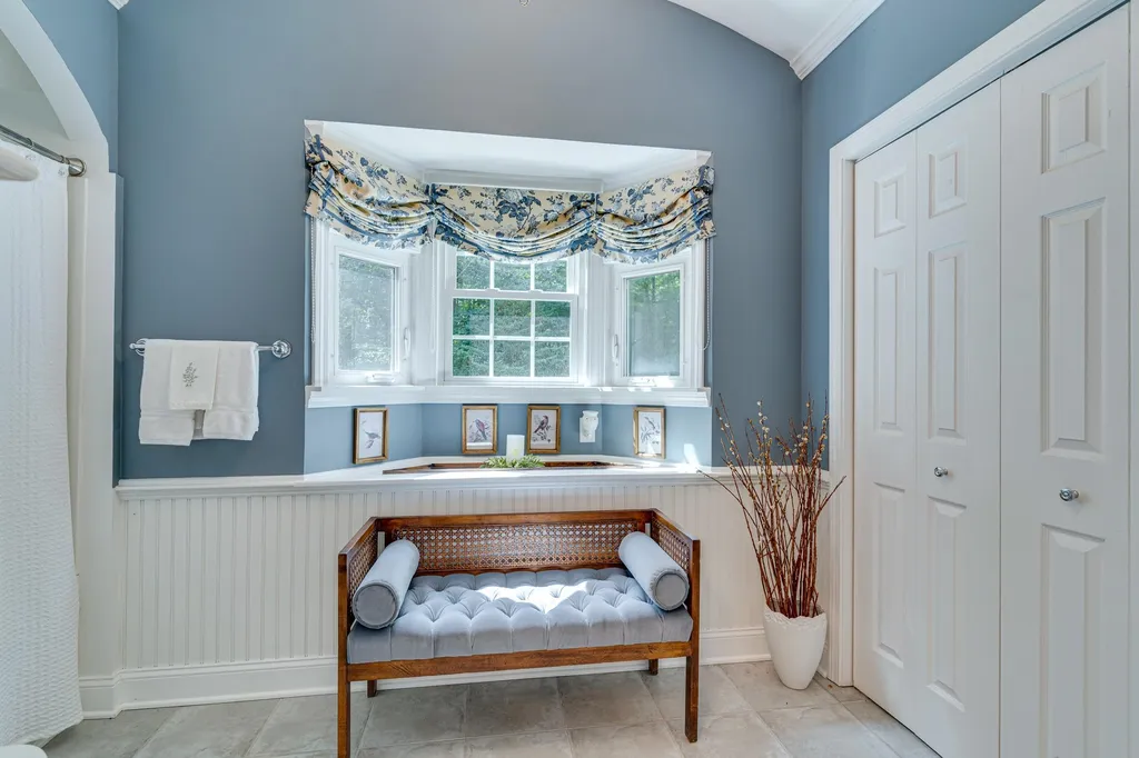 9 Wedgewood Road Dover NH 03820