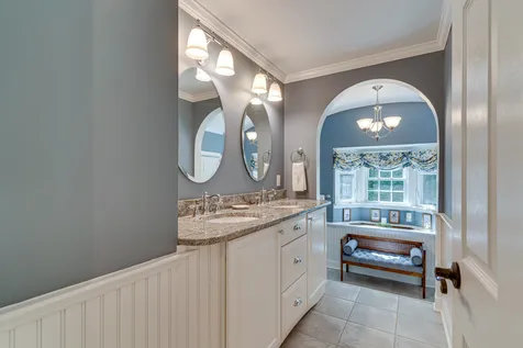 9 Wedgewood Road Dover NH 03820