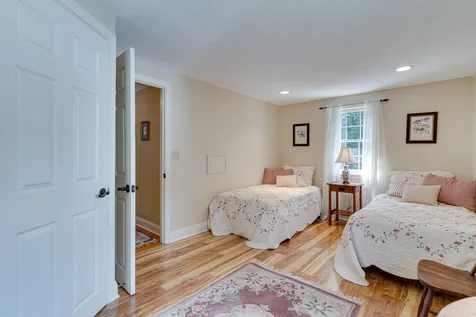 9 Wedgewood Road Dover NH 03820