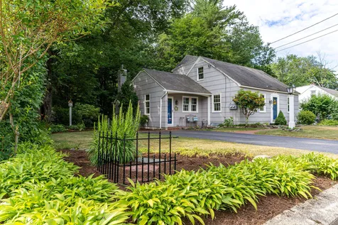 9 Wedgewood Road Dover NH 03820