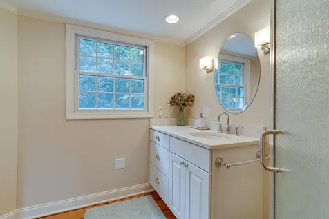 9 Wedgewood Road Dover NH 03820
