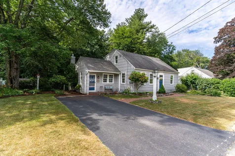 9 Wedgewood Road Dover NH 03820
