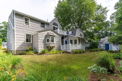 9 Wedgewood Road Dover NH 03820