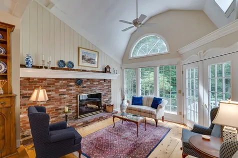 9 Wedgewood Road Dover NH 03820
