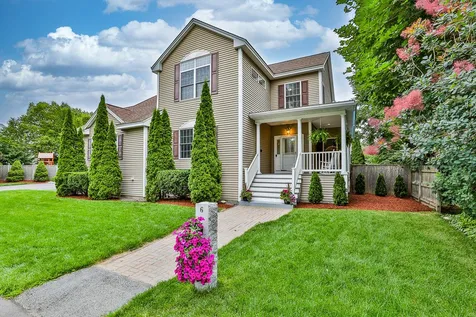 6 Lee Street Nashua NH 03064