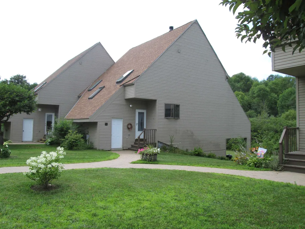 2027 Heritage Condos Way Woodstock VT 05091