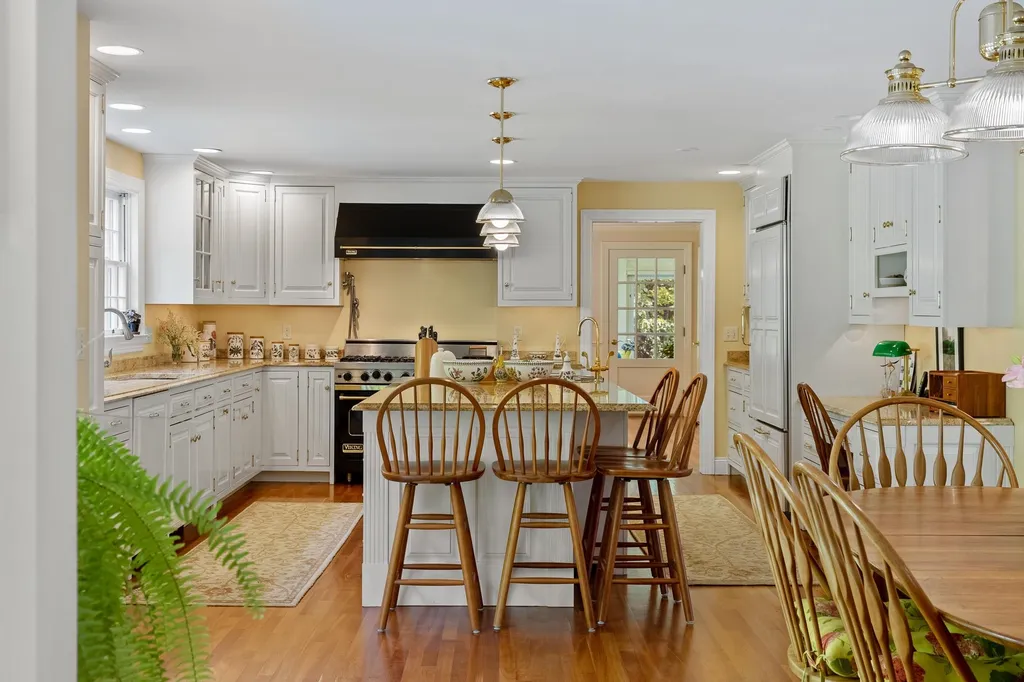 196 Douglas Road Norwich VT 05055