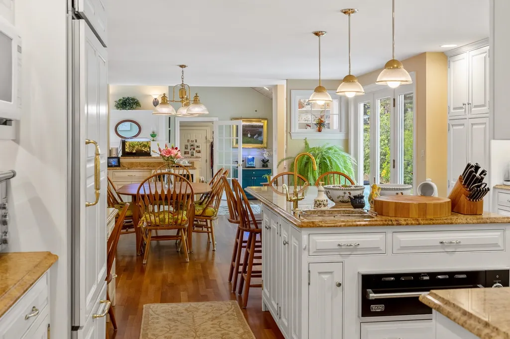196 Douglas Road Norwich VT 05055