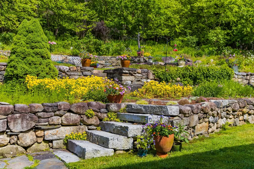 196 Douglas Road Norwich VT 05055